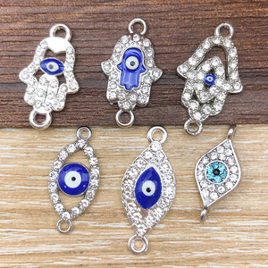 Pendentif œil porte-bonheur en alliage de zinc avec sertissage de strass pour accessoires de bijoux DIY et cadeaux - Product Image 1