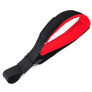 Correa de seguridad manos libres corta con correa de muñeca y mango acolchado suave para correa retráctil de perro - Product Image 4