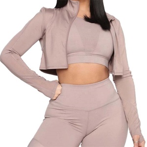 Conjunto Deportivo de 3 Piezas con Diseño Más Reciente, Top, Leggings y Chaqueta con Estiramiento para Entrenamiento en Todas las Temporadas, Conjuntos de Yoga para Mujer - Product Image 1