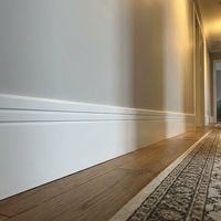 Accessoires pour plinthes de fabrication : Plinthes murales en plastique, moulures de finition en PVC, plinthes en caoutchouc, plinthes en PVC, plinthes murales en vinyle