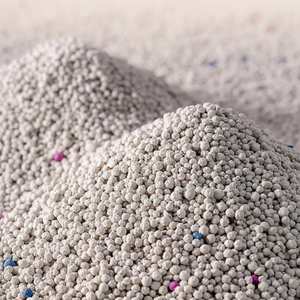 Litière pour chat agglomérante écologique à base de bentonite, sans poussière, anti-odeur, avec service OEM – Meilleures ventes - Product Image 2