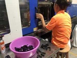 Protector Bucal de Fútbol Americano HUASITE de Dos Colores, EVA Suave, Cómodo y Transpirable, Protección Labial, Protector Dental de Rugby para Todas las Temporadas - Product Image 5