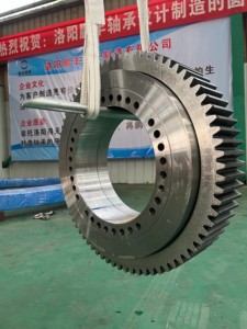 Large Motor Slewing <b>Bearings</b> Water Generator Set Working Device Slewing Mechanism Crane Fans-Segmented Machinery Farm - Product Image 3