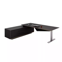 Bureau de direction moderne, bureau pour PDG et présidents, bureau de direction luxueux pivotant électrique et confortable