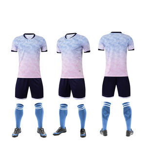 Maglia da calcio e pantaloncini sport Kit di allenamento rosso giovanile divise da calcio all'ingrosso maglia da calcio bianco per uomo - Product Image 6