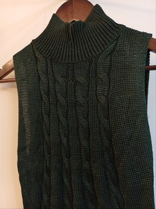 Luxurious Emerald Green Cable Knit <b>Silk</b> <b>Sleeveless</b> High-Neck <b>Top</b> with - Product Image 5