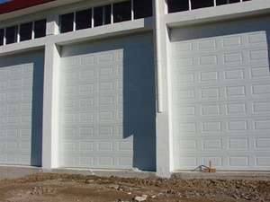 2024 moderne blanc automatique industriel sectionnel <span class=keywords><strong>porte</strong></span> piétonne bon prix bifold <span class=keywords><strong>porte</strong></span> <span class=keywords><strong>de</strong></span> <span class=keywords><strong>Garage</strong></span> en gros <span class=keywords><strong>porte</strong></span> <span class=keywords><strong>de</strong></span> <span class=keywords><strong>Garage</strong></span> électrique - Product Image 5