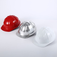 Casque de sécurité à visière intégrale en alliage d'aluminium avec sangle de mentonnière à suspension à cliquet pour utilisation en environnements à haute température, dans le secteur ferroviaire et forestier