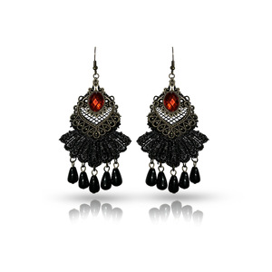 Orecchini Pendenti Gotici Vintage in Pizzo Nero con Nappe, Orecchini a Goccia con Cristallo Rosso Ovale Intarsiato e Frange, Gioielli per Orecchie a Gancio per Halloween - Product Image 1