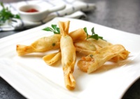 Rouleau de printemps au toffee de crevettes - Garniture 100% crevettes entières, apéritif torsadé à la main en forme de bonbon, dim sum de fruits de mer surgelés pour la restauration