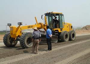 รถเกรดเดอร์ขนาดเล็ก XCM-G รุ่น GR1803 180 แรงม้า ลดราคาพิเศษ - Product Image 3