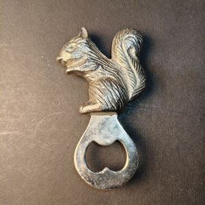 Ouvre-bouteille fantaisie en forme d'écureuil et ensemble de couverts à manche torsadé, design animal artisanal, articles de bar et couverts - Product Image 6