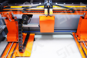Prensa Plegadora Automática de Chapa Metálica HDS 170T de 3200 mm con Sistema de Protección de Seguridad - Product Image 5