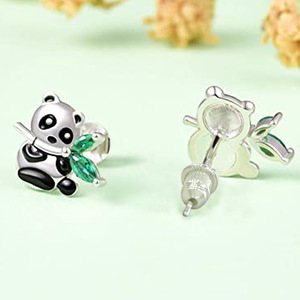 Orecchini a perno a forma di panda carino per donna, neri e bianchi, a forma di animale, accessori per l'orecchio da indossare tutti i giorni - Product Image 4
