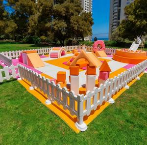Personalizado al aire libre interior temático caramelo naranja Rosa móvil suave juego color primario equipo <span class=keywords><strong>escaleras</strong></span> y tobogán área de juegos para chico - Product Image 1