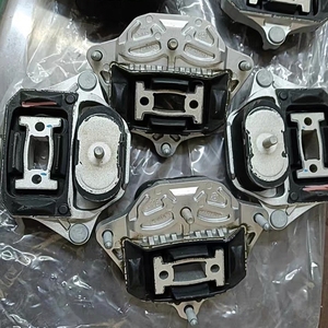 8W0399156BH / AR / AQ Şanzıman Braketi Audi A4 RS4 S4 A5 Q5 Q5L RS5 S5 SQ5 RS6 RS7 S8L 2017-2023 ile Uyumlu - Product Image 5