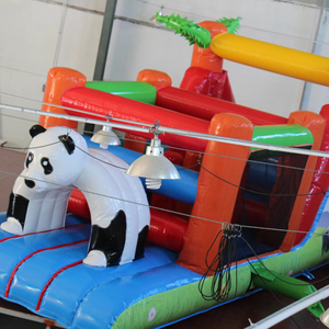Arena deportiva inflable con obstáculos de panda para alquiler comercial en fiestas infantiles al aire libre - Product Image 1