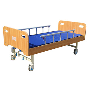 Cama de Hospital Manual Sande con Estructura de Madera Maciza y Hierro con Ruedas para Hospital y Cuidado en el Hogar - Product Image 3