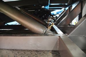 Personalizado 8 Ton Fixo Hidráulico Embarque Ponte Carro <span class=keywords><strong>Ramp</strong></span> Elevador Carregando <span class=keywords><strong>Ramp</strong></span> para Container Usado em Warehouse Load <span class=keywords><strong>Dock</strong></span> Leveler - Product Image 4