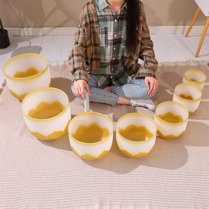 Venta al por mayor y distribución de cuencos de cristal de 432Hz, cuencos para cantar, cuencos musicales de 6-14 pulgadas, para fines de meditación y sanación. - Product Image 5