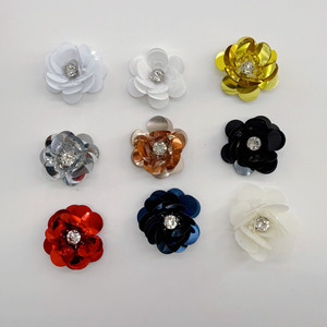 Nouveaux <span class=keywords><strong>strass</strong></span> 3D 2026 : <span class=keywords><strong>Paillettes</strong></span> tendance <span class=keywords><strong>pour</strong></span> loisirs créatifs, fleurs perlées <span class=keywords><strong>et</strong></span> pailletées <span class=keywords><strong>pour</strong></span> la décoration de <span class=keywords><strong>vêtements</strong></span> - Product Image 1