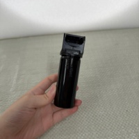 Bouteille pulvérisateur en aluminium portable de petite taille 60 ml, gravure de logo personnalisée, emballage pour liquides cosmétiques