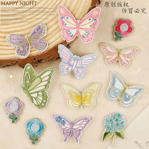 Nouveaux autocollants multi-couleurs, design brodé, patchs papillon pour vêtements - Product Image 5