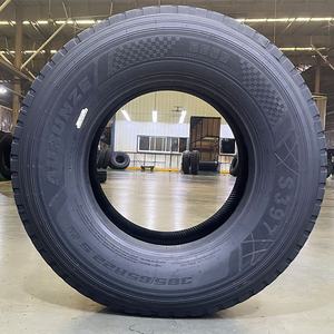 Vente en gros AURUNZE 385/65R22.5 Pneus radiaux pour semi-camion Fabricant de caoutchouc Pneus TBR haute performance à kilométrage élevé Bande de roulement unique - Product Image 3