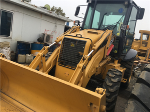 Retroexcavadora JCB 3CX con Motor Diésel CAT, Carga Nominal de 15 Toneladas, Potencia de 92 KW, Configuración de Ruedas 4x4, Modelo 2015, 2500 Horas - Product Image 2