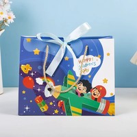 Sacs cadeaux en papier kraft écologiques réutilisables à thème astronaute pour la Journée des enfants, résistants à l'humidité, avec cordon de serrage et impression offset