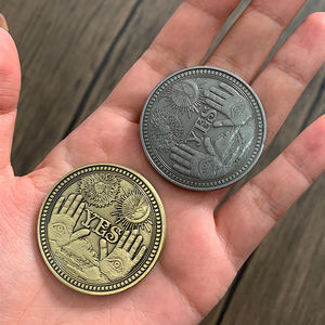Moneda Conmemorativa Personalizada de Estilo Gótico con Respuesta Sí o No, Moneda de Desafío Antigua Doble para Predicciones y Decisiones, Recuerdo Coleccionable, Regalo - Product Image 1