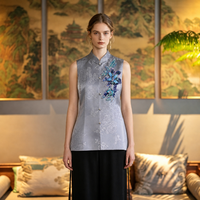 Nouveau gilet sans manches de style chinois en soie satinée véritable pour femme, avec boutons grenouillères brodés à la main, idéal pour les banquets et les soirées.