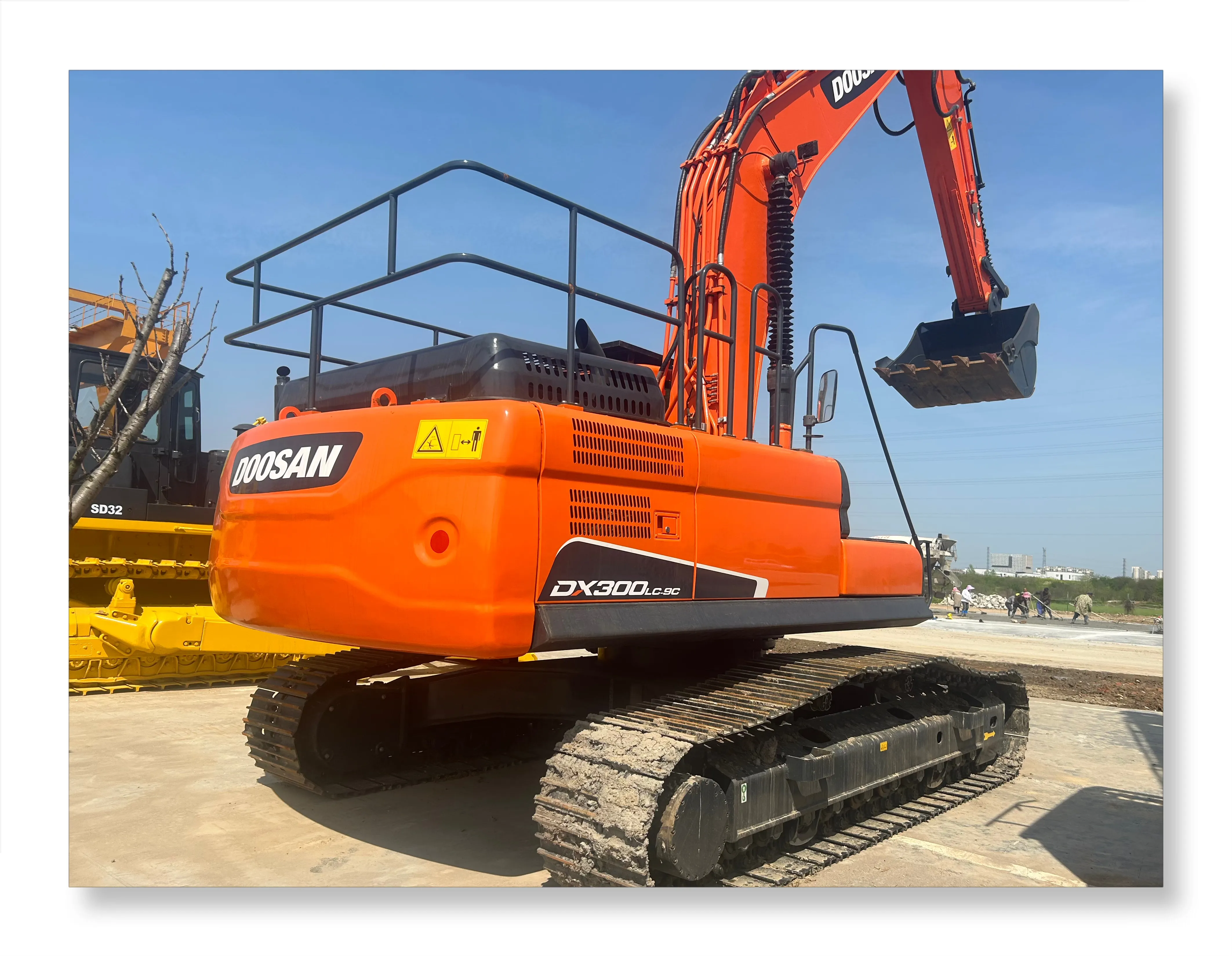 High quality made in korean used excavator doosan dx300 dx225 dx340 for sale in Shanghai