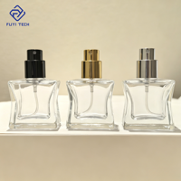 Flacon de parfum en verre transparent en forme d'étoile de 15 ml, style INS, mignon, avec pulvérisateur à pompe, boîte en carton, portable, pour voyage, 100 pièces