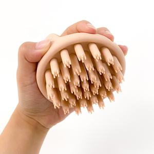 <span class=keywords><strong>OEM</strong></span> <span class=keywords><strong>Scalp</strong></span> Care Head Scrubber Handheld Soft Silicon <span class=keywords><strong>Scalp</strong></span> <span class=keywords><strong>Massager</strong></span> Shampoo Brush Profissional para Hair Salon Hair Shampoo Brush - Product Image 4