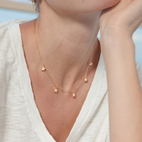 Kalung Choker Lima Bunga Berlapis Emas 18K dari Baja Anti Karat dengan Zirkon Putih untuk Wanita dari J&D Jewelry