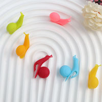 Infuseur à thé en silicone en forme d'escargot SC13, couleurs bonbon, accessoires pour café, porte-sachets de thé en silicone pour distinguer les tasses