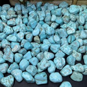 도매 광택 치유 바위 석영 청록색 칩 거친 돌 보석 장식 크리스탈 텀블링 돌 - Product Image 1