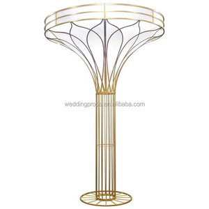 خلفية زفاف ذهبية بتصميم عصري، خلفية مسرح كبيرة وأعمدة مدخل لتزيين الفعاليات - Product Image 3