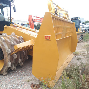 รถดันดิน CAT826H มือสองจากญี่ปุ่น ยี่ห้อ Caterpillar ประสิทธิภาพสูง เครื่องยนต์ Cat คุณภาพสูง พร้อมใช้งาน มีสินค้าในสต็อก ลดราคาพิเศษ - Product Image 4