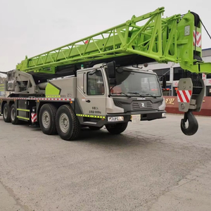 Grúa sobre Camión Zoomlion ZTC800H de 80 Toneladas Usada en Buenas Condiciones, Operación Confiable, Sistema Hidráulico Eficiente para Obras de Infraestructura - Product Image 1