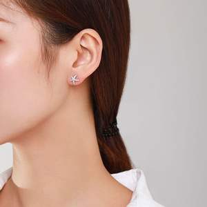 Pendientes de estrella de mar de plata de ley S925 con circonita de corte redondo, versión de cobre personalizable, exclusivos para mujer. - Product Image 4