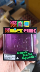 Autentico Giocattolo Squishy NeeDoh di Medie Dimensioni, Originale Antistress Sensoriale da Spremere, Pasta Modellabile all'Ingrosso - Product Image 2