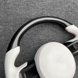 Volant de course en fibre de carbone véritable avec éclairage LED design fantaisie pour <span class=keywords><strong>Ford</strong></span> <span class=keywords><strong>Mustang</strong></span> GT 2020 2018 2019 - Product Image 3