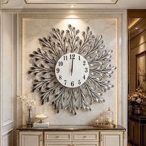 Reloj de Pared de Metal Rústico con Diseño de Rayos de Sol, Silencioso, Funciona con Batería de Cuarzo, Decoración para Sala de Estar - Product Image 1