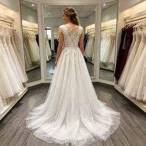 Abito da Sposa Semplice e Leggero <span class=keywords><strong>in</strong></span> <span class=keywords><strong>Tulle</strong></span> <span class=keywords><strong>Trasparente</strong></span> con Pizzo Floreale per Matrimoni all'Aperto, Fotografia di Viaggio, Banchetti e Serate Eleganti - Product Image 2