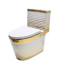 WC moderne en céramique à deux pièces, rayé or, avec ligne dorée électroplaquée et cuvette sans rebord blanche