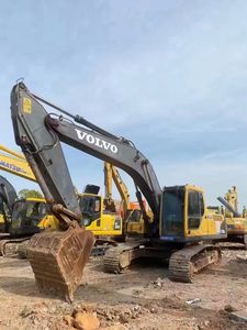 Excavatrices d'occasion Offres Spéciales Volvo EC240D Prix compétitif Bonne condition 24 tonnes Excavatrice sur chenilles EPA Kubota Moteur Cummins - Product Image 2