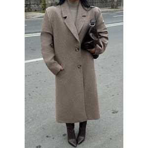 Abrigo Marrón Vintage con Estampado, Cierre de un Solo Botón, Tejido de Seda y Lana, con Detalle de Piel y Proceso de Teñido - Product Image 4