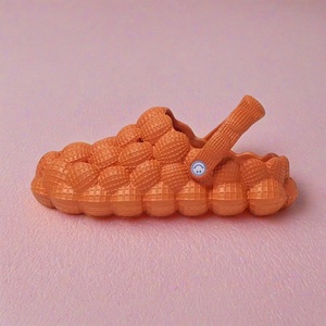 Tongs personnalisées à bulles Tongs pour femmes et hommes Pantoufles <span class=keywords><strong>tendance</strong></span> Eva Pantoufles unisexes à bulles avec sangle au talon - Product Image 4